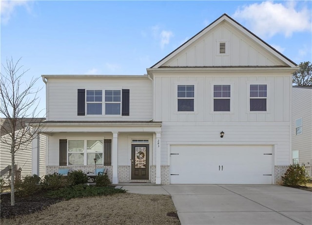 view of front of house with a garage