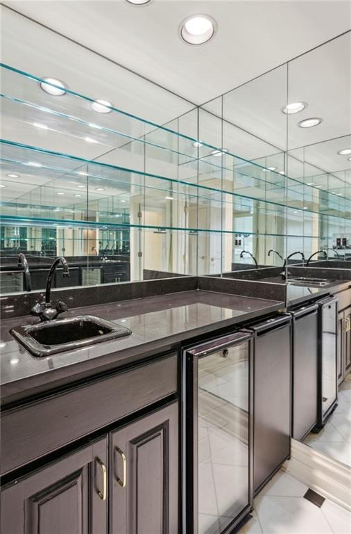 2769 Peachtree Rd NE Unit 7, Atlanta, GA 30305 - indoor wet bar featuring beverage cooler