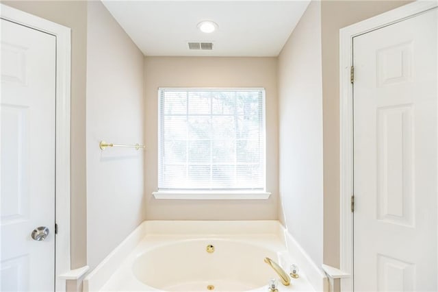 bathroom featuring a bathtub