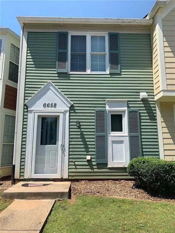6658 Ramsgate Way, Norcross, GA 30093 - view of front facade