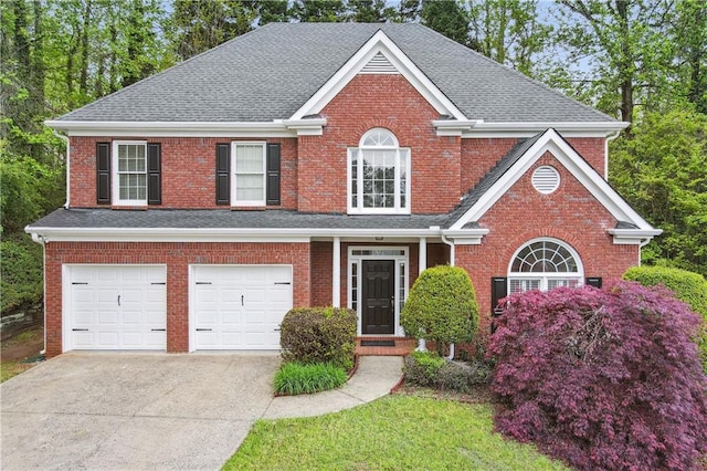 view of front facade featuring a garage