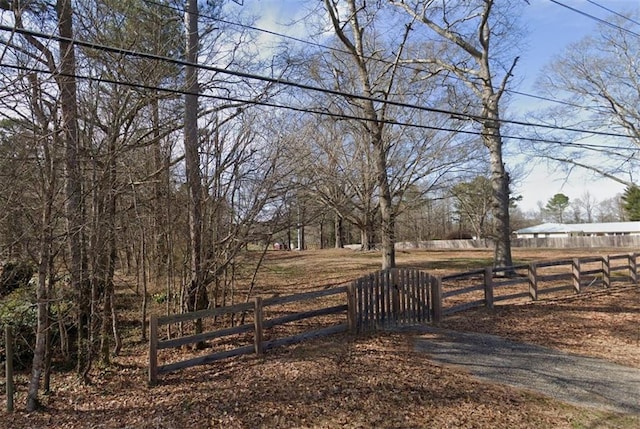 Listing photo 3 for 3800 Oglesby Rd, Powder Springs GA 30127