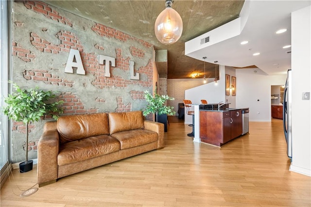 400 W Peachtree St NW Unit 3614, Atlanta, GA 30308 - interior space featuring visible vents and a sink