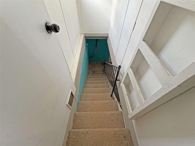 1146 Nelson St, Jackson, GA 30233 - stairway with carpet