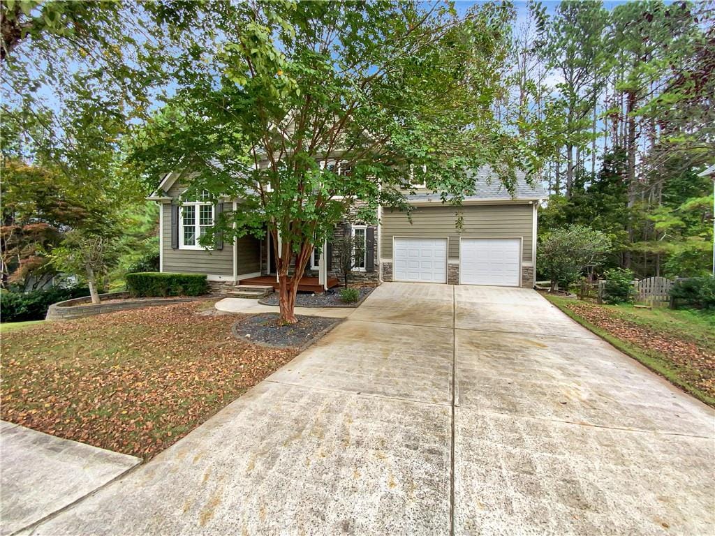 view of front of home featuring a garage