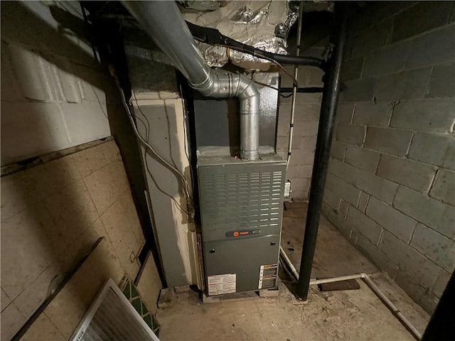 2323 Valleyside Dr, Decatur, GA 30032 - view of utility room