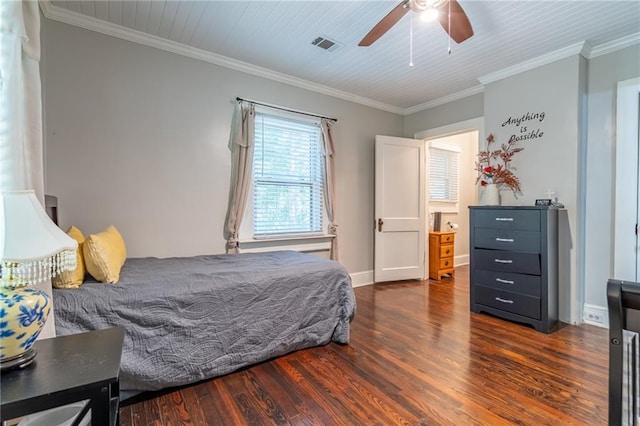 bedroom with a ceiling fan, baseboards, visible vents, dark wood-style floors, and crown molding