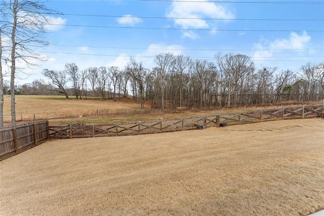 view of yard featuring a rural view