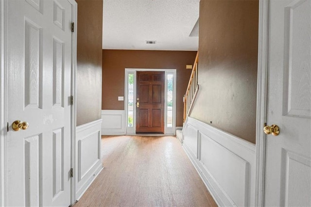 10795 Glenbarr Dr, Johns Creek, GA 30097