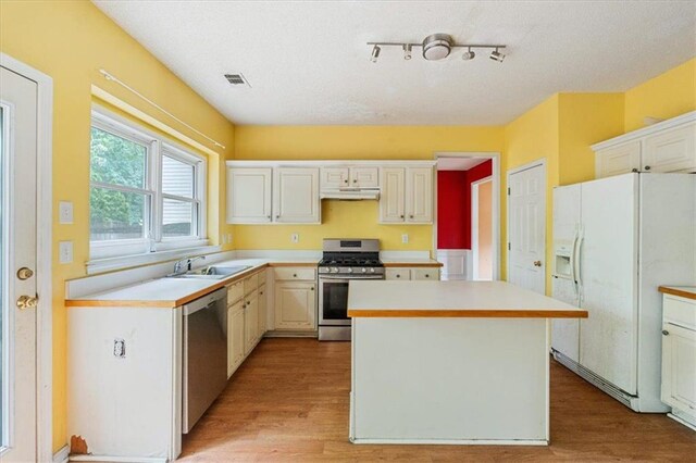 10795 Glenbarr Dr, Johns Creek, GA 30097
