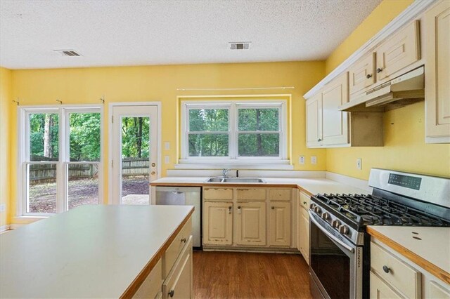 10795 Glenbarr Dr, Johns Creek, GA 30097
