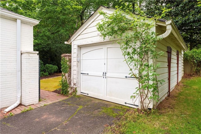 657 E Paces Ferry Rd NE, Atlanta, GA 30305 - view of outbuilding