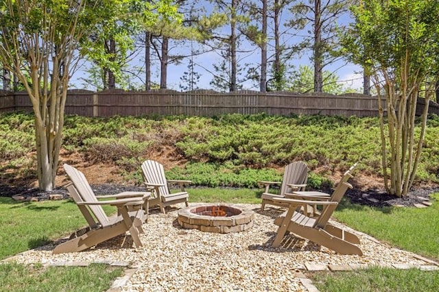 4765 Silver Leaf Dr, Cumming, GA 30040 - fenced backyard with an outdoor fire pit
