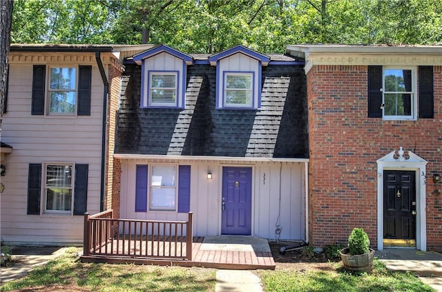 331 Leafmore Rd SW, Rome, GA 30165 - view of front facade featuring board and batten siding and roof with shingles