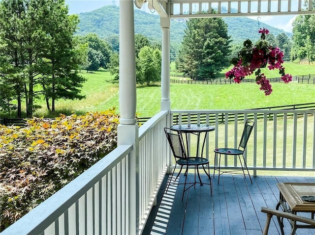 balcony featuring a mountain view