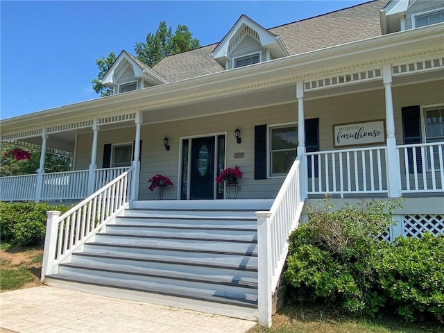 view of front of home featuring a porch