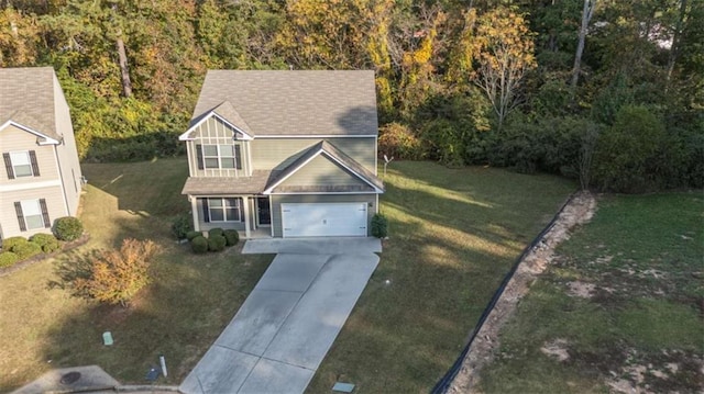 view of front of home with a front lawn