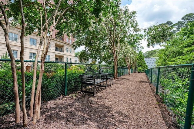3657 Peachtree Rd NE Unit 4A, Atlanta, GA 30319 - view of property's community