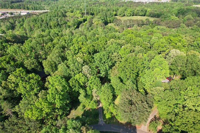 bird's eye view with a view of trees