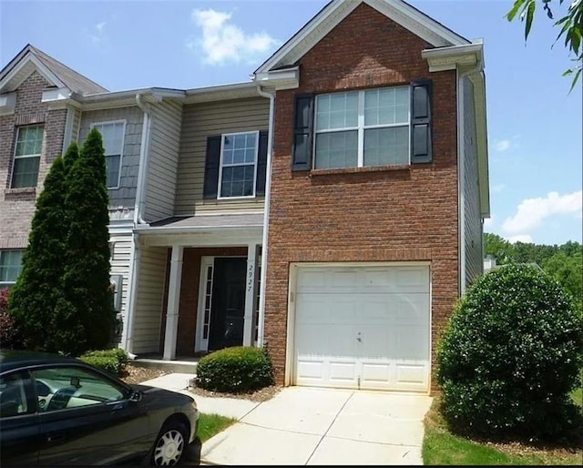 view of front of house with a garage