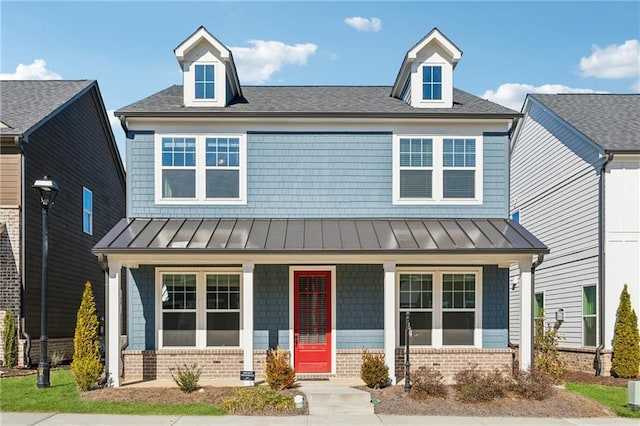 craftsman-style home with a porch