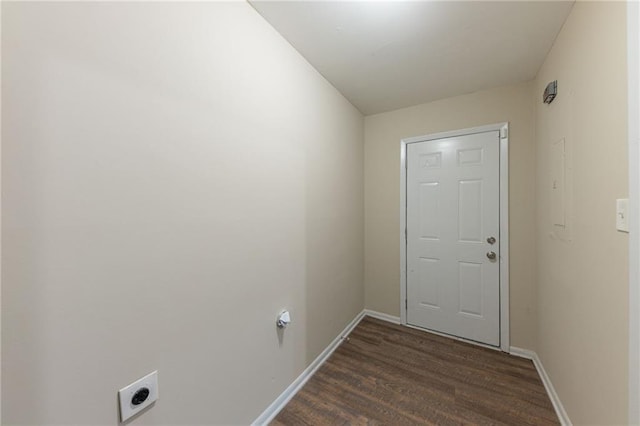 3390 Glenview Cir SW, Atlanta, GA 30331 - entryway with wood finished floors and baseboards