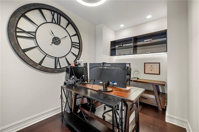 home office featuring recessed lighting, baseboards, and wood finished floors