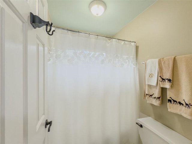 710 Bentgrass Ct, Dacula, GA 30019 - bathroom featuring toilet and a shower with shower curtain