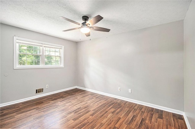 155 S Meadowcliff Cir, Carrollton, GA 30116