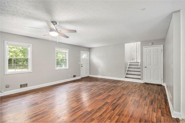 155 S Meadowcliff Cir, Carrollton, GA 30116