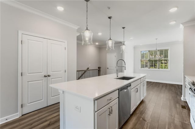 kitchen with sink, a center island with sink, dishwasher, and hanging light fixtures