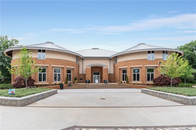 view of front facade with french doors