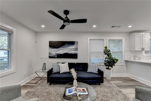 538 Center Hill Ave NW, Atlanta, GA 30318 - living room featuring ceiling fan, recessed lighting, and baseboards