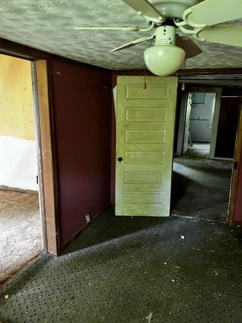 empty room with ceiling fan