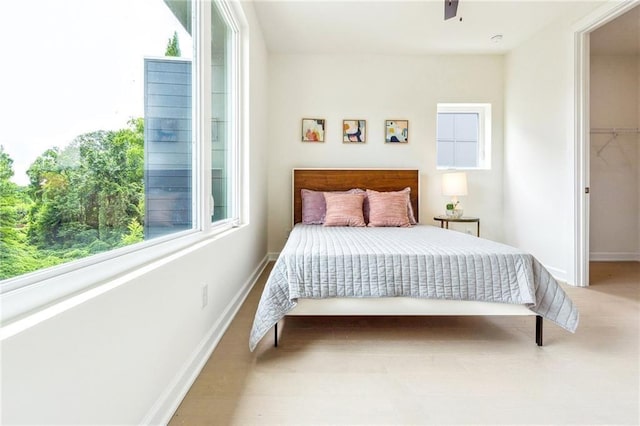 bedroom featuring ceiling fan