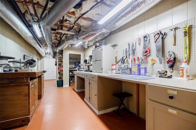 3030 Spalding Dr, Sandy Springs, GA 30350 - kitchen with concrete flooring and light countertops