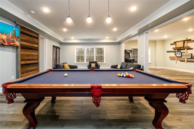 playroom with crown molding, wood-type flooring, and pool table