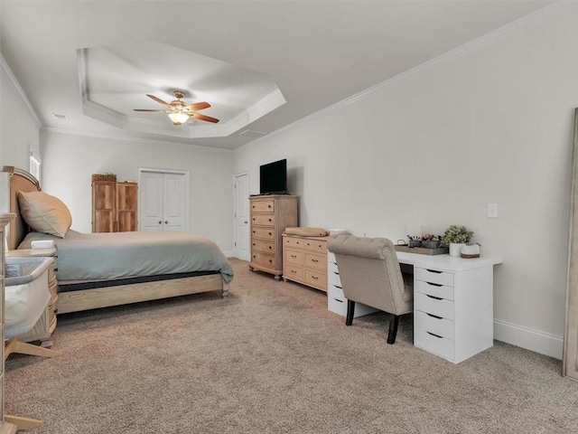 105 Lighthouse Cv SW, Adairsville, GA 30103 - bedroom with a raised ceiling, crown molding, light carpet, a ceiling fan, and a desk