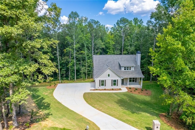 view of front of house with a front lawn