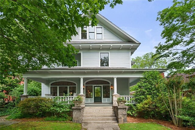 view of front of house with a porch