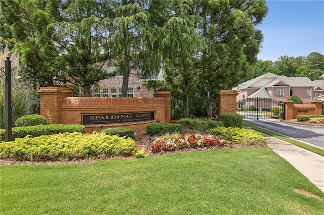 6259 Spalding Dr, Peachtree Corners, GA 30092 - community / neighborhood sign with a gate and a residential view