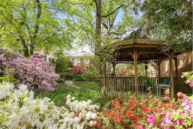 4 Arc Way NE, Atlanta, GA 30305 - view of yard with a gazebo