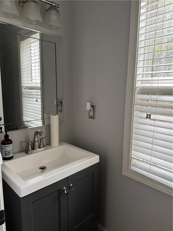 bathroom with vanity