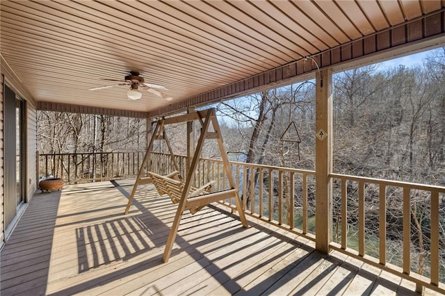 deck with ceiling fan