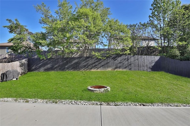 581 Collingsworth Ln, Lawrenceville, GA 30043 - view of yard featuring an outdoor fire pit