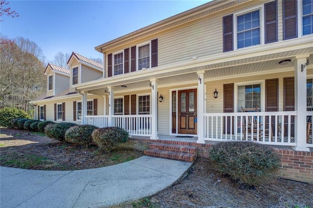 view of front of home featuring a porch