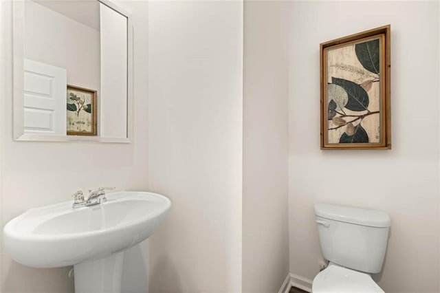 353 Sound Cir, Stockbridge, GA 30281 - half bath with toilet