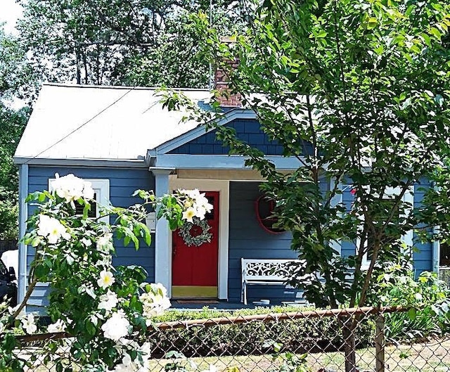 view of outdoor structure