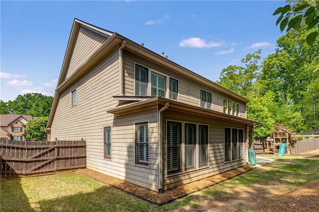 1725 Lynwood Pl, Alpharetta, GA 30004 - view of side of property with a playground