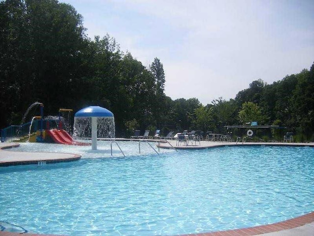 1725 Lynwood Pl, Alpharetta, GA 30004 - view of community pool